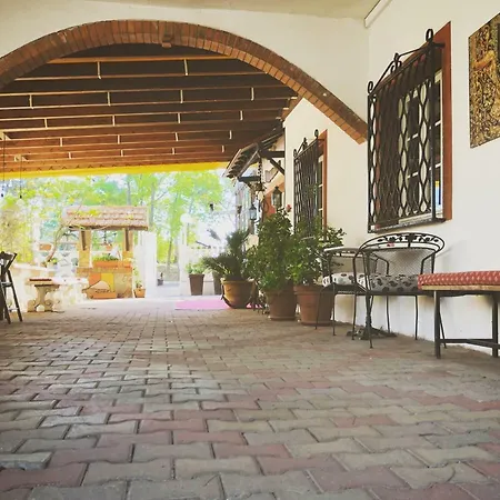 La Casa de hóspedes 3*